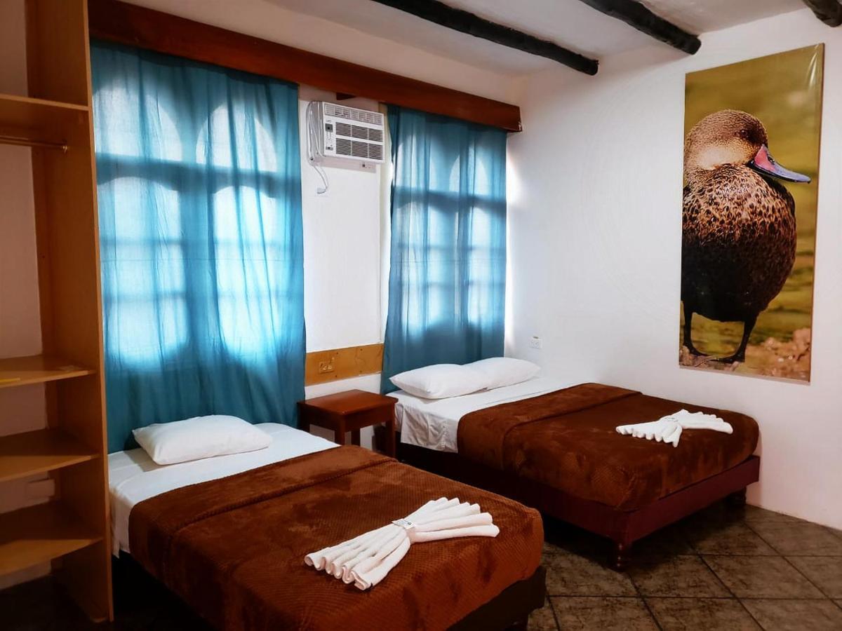 Hotel Crossman Пуэрто-Айора Экстерьер фото