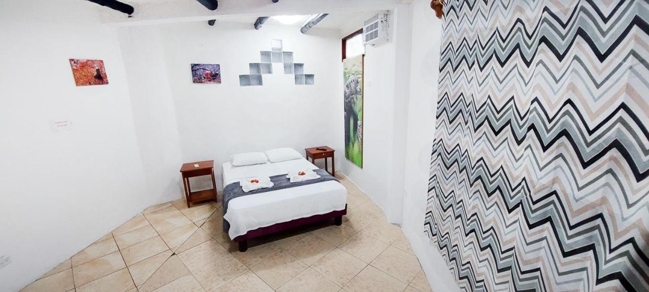 Hotel Crossman Пуэрто-Айора Экстерьер фото