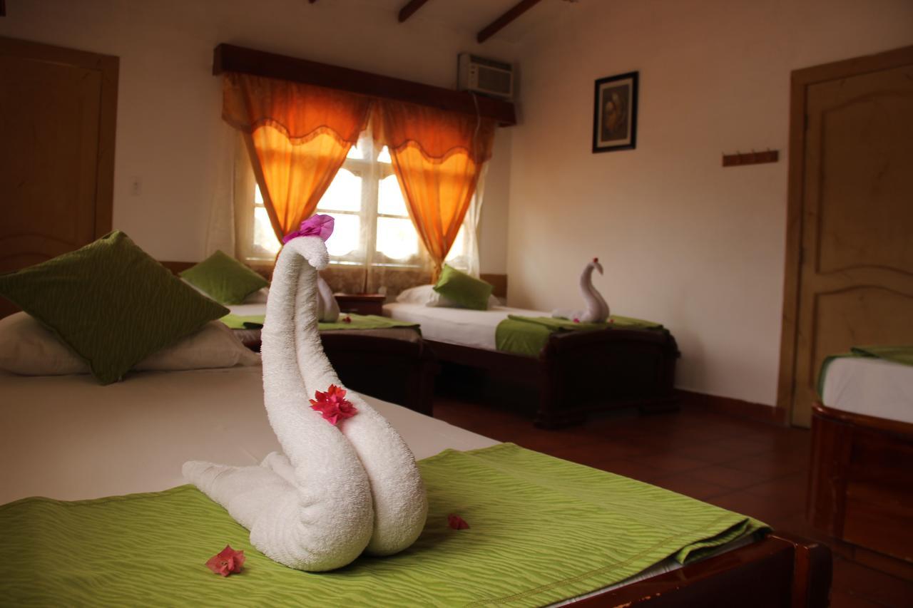 Hotel Crossman Пуэрто-Айора Экстерьер фото