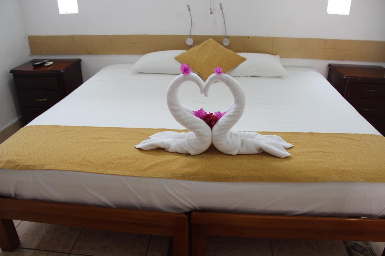 Hotel Crossman Пуэрто-Айора Экстерьер фото
