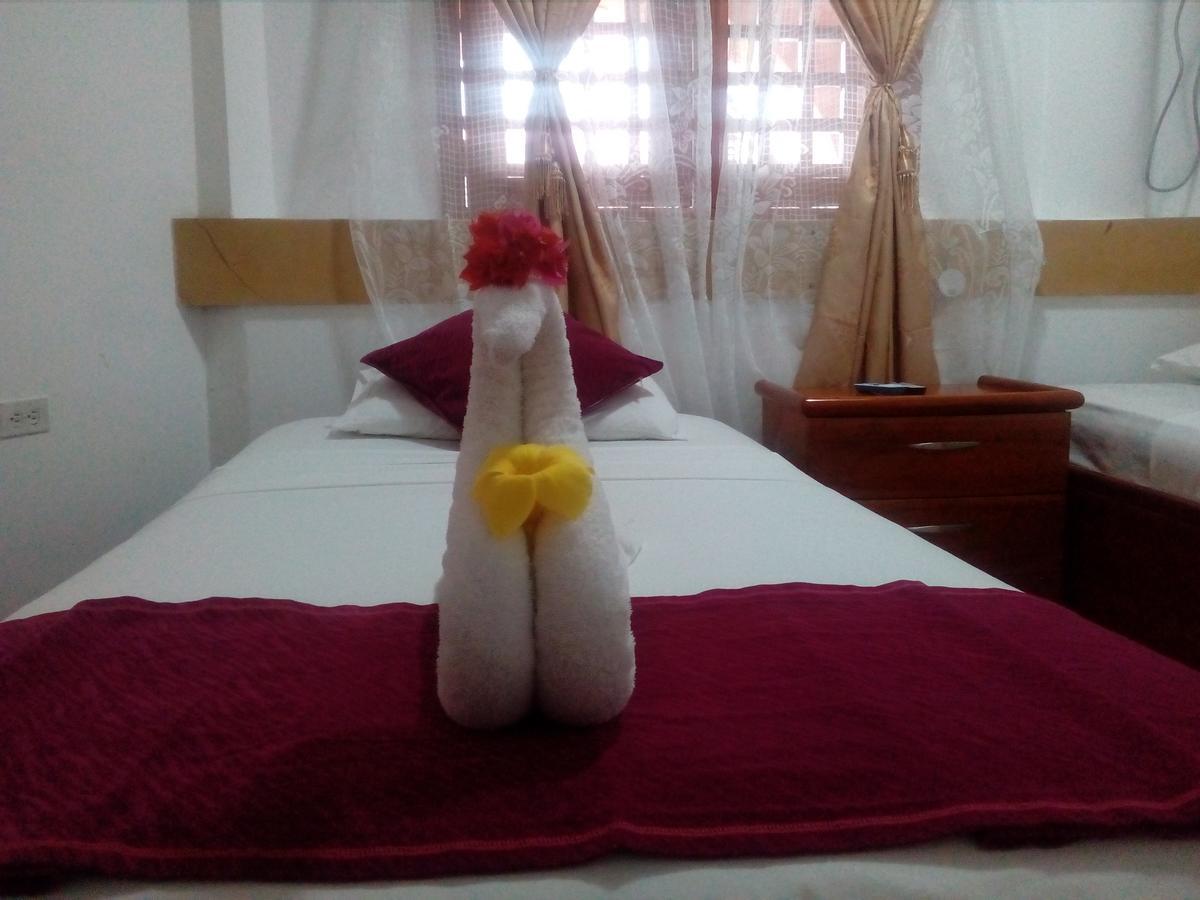 Hotel Crossman Пуэрто-Айора Экстерьер фото